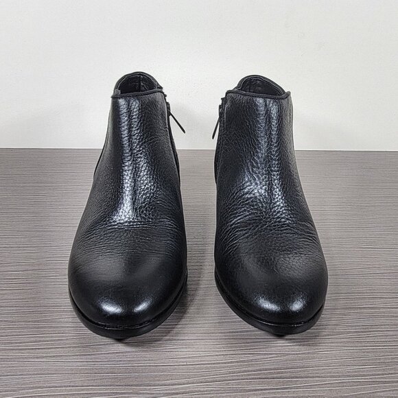 Sam Edelman Petty Chelsea Boot, Black Pebbled Leather, Womens Size 7.5 M / 37.5 - Picture 2 of 13